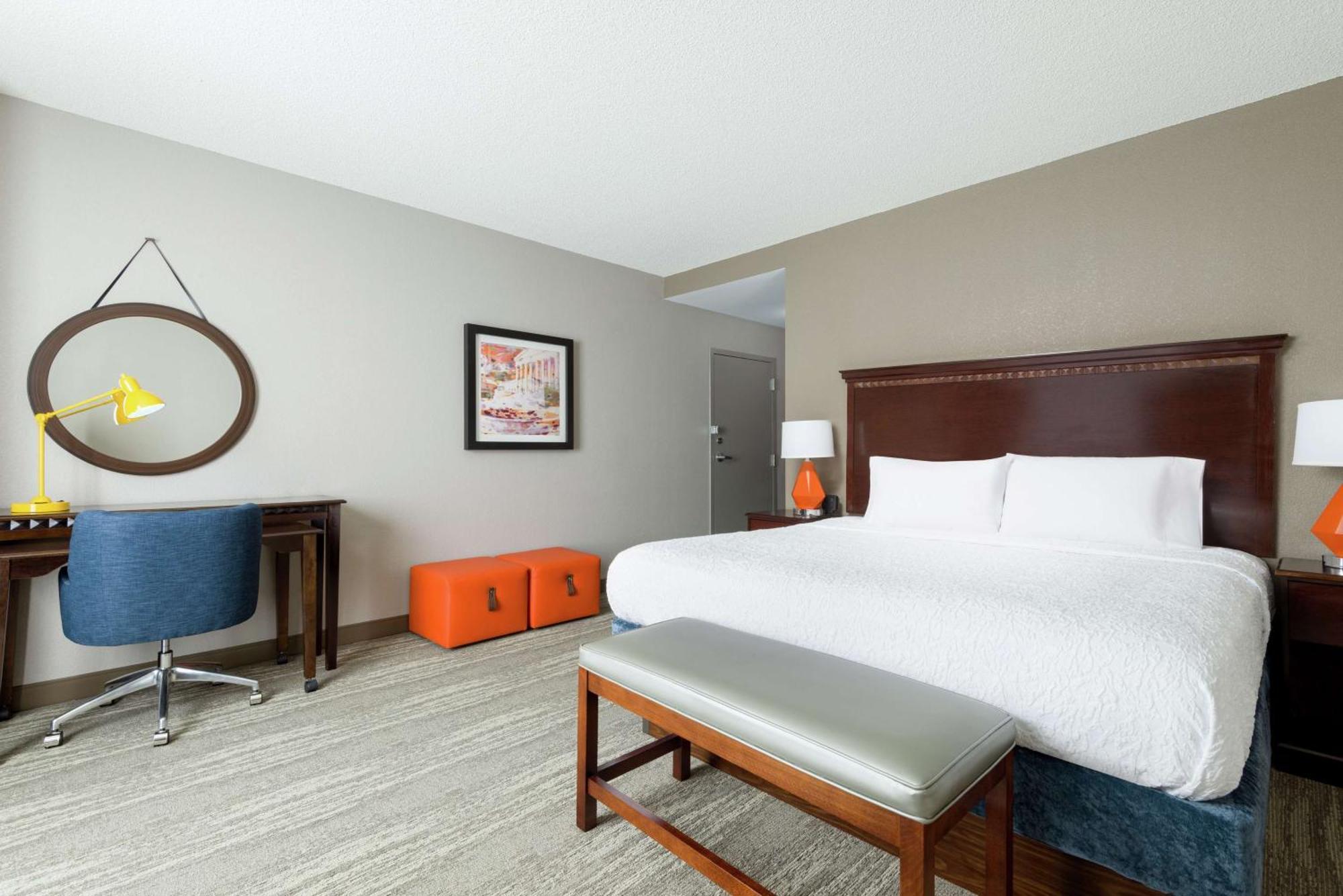 Hampton Inn & Suites National Harbor/Alexandria Area Exterior photo