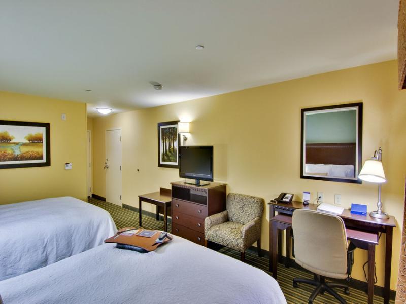 Hampton Inn & Suites National Harbor/Alexandria Area Exterior photo