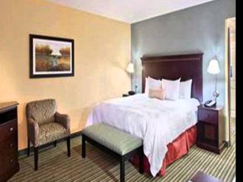 Hampton Inn & Suites National Harbor/Alexandria Area Exterior photo