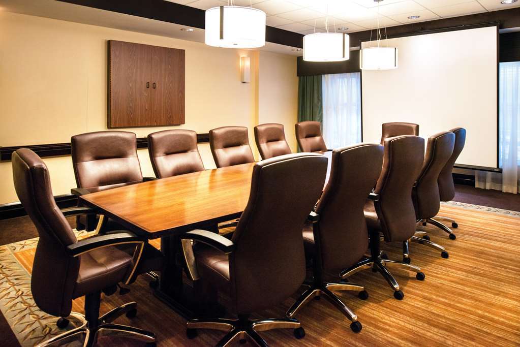 Hampton Inn & Suites National Harbor/Alexandria Area Facilities photo